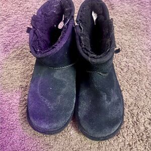 Girls Size 1 Black Bow Uggs